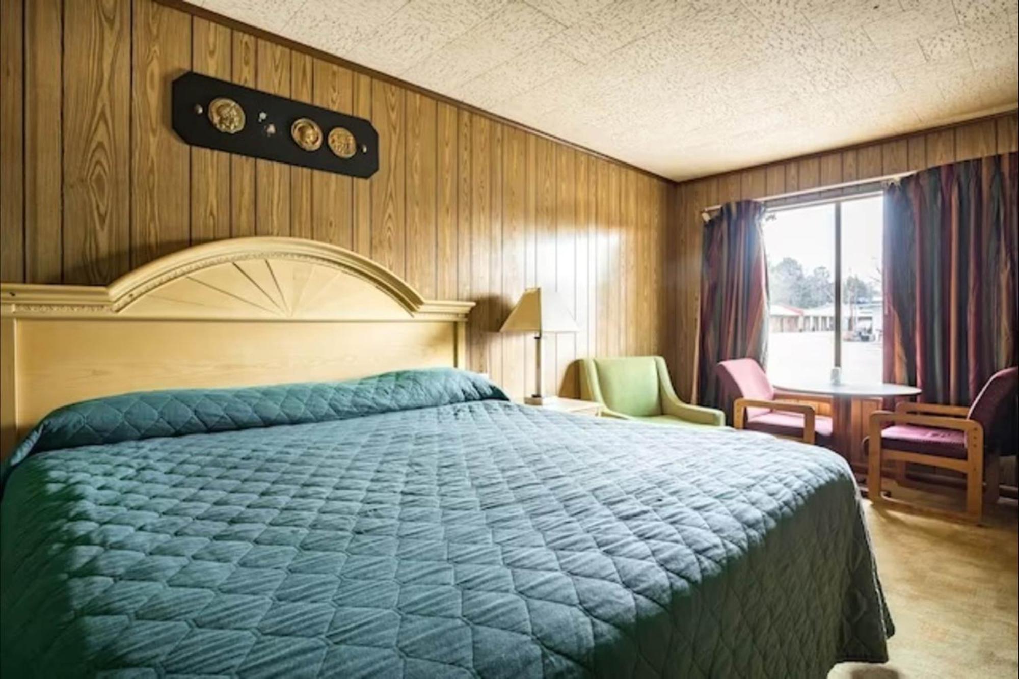 Oyo Ms Hotel Holly Springs